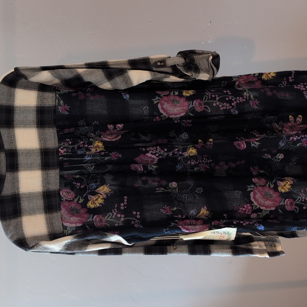 Aratta Black and White Plaid Long Tunic with Pink Rose Embroidery - Picture 11 of 14